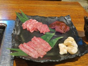 石垣牛盛り合わせ 焼肉と沖縄家庭料理 うるまにて