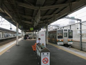 JR両毛線 前橋駅 1番線・2番線 主に伊勢崎・栃木・小山方面行きの列車が発着します
