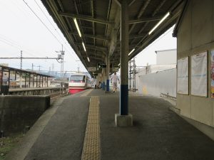 東武桐生線 赤城駅 東武鉄道線ホーム 3番線・4番線共に、新桐生・太田・館林・浅草方面に行く列車が発着します