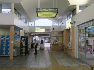 東武桐生線 赤城駅 改札口と切符売り場 東武鉄道線のみSuica、PASMOなどのICカードが使えます