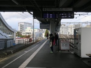 松本電鉄線 松本駅 6番線・7番線 6番線は大糸線の列車が発着します 7番線は松本電鉄線の列車が発着します