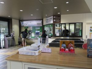 JR常磐線 湯本駅 改札口と自動券売機、みどりの窓口