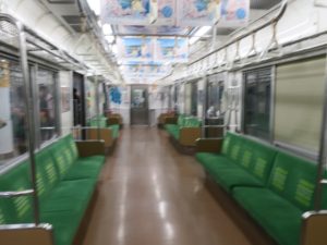 JR仙石線 205系 マンガッタンライナー 車内 一見すると普通の205系と変わりません