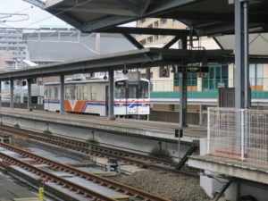 松浦鉄道 西九州線 佐世保駅 1番線・2番線 佐々・たびら平戸口・伊万里方面に行く列車が発着します