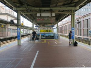 JR長崎本線 佐賀駅 3番線・4番線 主に鳥栖・博多方面に行く列車が発着します