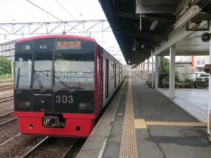 JR唐津線 西唐津駅 ホーム 唐津・筑前前原・姪浜・天神・博多・福岡空港方面に行く列車が発着します