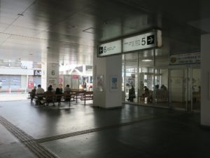 佐賀駅バスセンター 6番乗り場～7番乗り場