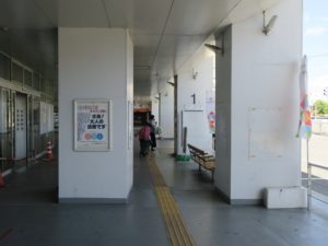 佐賀駅バスセンター 1番乗り場 佐賀空港行きのバスはここから発着します