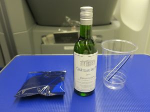 佐賀－羽田 プレミアムクラスの飲み物 白ワイン