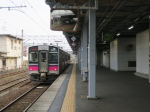 JR羽越本線 秋田駅 2番線 秋田駅は線区・方向ごとに発車番線は決まっていません