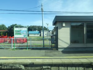 リゾートしらかみからの車窓 鯵ヶ沢駅 ここで日本海も見納めです