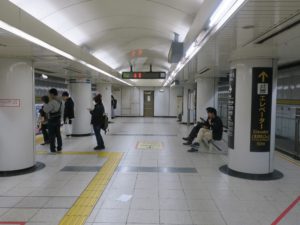 名古屋地下鉄東山線 2番線 主に高畑方面に行く列車が発着します