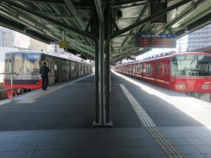 名鉄名古屋本線 名鉄岐阜駅 3番線・4番線 主に名古屋・中部国際空港・豊橋方面に行く列車が発着します