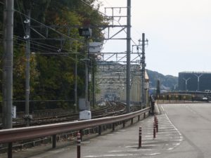 犬山橋 ツインブリッジ 左が旧犬山橋で元々鉄道道路併用橋でした 右に道路専用橋ができています