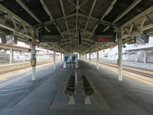 JR東北本線 福島駅 2番線・3番線 主に白石・仙台方面に行く列車が発着します