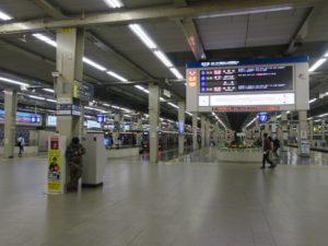 阪急神戸線 梅田駅 7号線～9号線 神戸三宮・西宮北口・新開地方面に行く列車が発着します