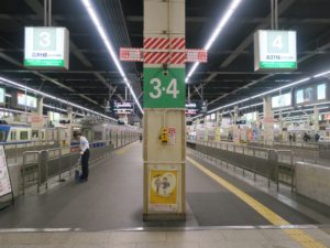 南海高野線 なんば駅 3番線・4番線 南海高野線で堺東・河内長野・橋本・極楽橋方面と、泉北高速線で和泉中央方面行きの列車が発着します