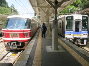 南海高野線 極楽橋駅 2番線・3番線 橋本・河内長野・堺東・なんば方面に行く列車が発着します