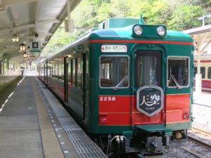 南海高野線 極楽橋駅 4番線 橋本・河内長野・堺東・なんば方面に行く列車が発着します