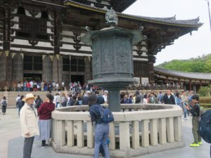 奈良 東大寺 金銅八角燈籠