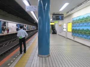 阪神なんば線 大阪難波駅 3番線 尼崎・甲子園・神戸三宮方面に行く列車が発着します