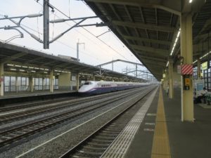 JR北陸新幹線 熊谷駅 新幹線駅構内 13番線は主に高崎・越後湯沢・新潟・長野・金沢方面に行く列車が発着します