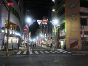 宮崎市 ニシタチ 飲食店街の南側 夜に撮影