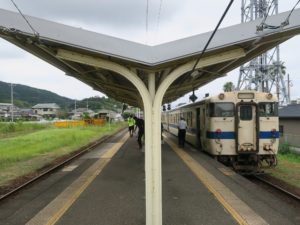 JR日南線 油津駅 1番線・2番線 志布志方向から宮崎方向を撮影