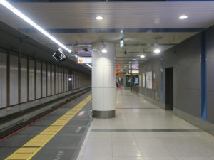 京成成田スカイアクセス線 成田空港駅 1番線 主に千葉ニュータウン中央・羽田空港・西馬込・上野方面に行くアクセス特急が発着します