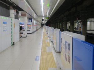 京成本線 空港第2ビル駅 4番線 主に京成本線から成田空港駅に行く列車が発着します