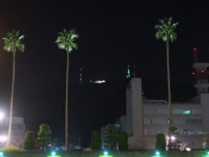 徳島市内から見える眉山ロープウェイ山頂駅 夜に撮影