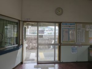 JR牟岐線 桑野駅 駅舎の中