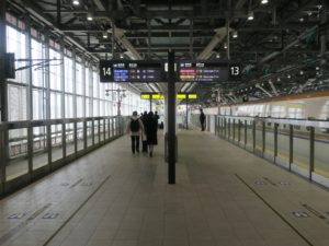 北陸新幹線 富山駅 13番線・14番線 主に金沢方面に行く列車が発着します