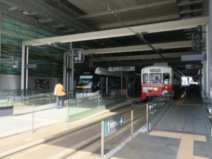 富山地方鉄道市内電車 富山駅 1番線～4番線 南側から撮影