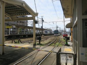 富山地方鉄道市内電車 南富山駅 車庫に引き上げていくT100形
