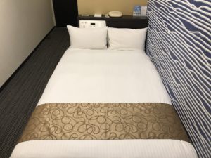 ホテルウィングインターナショナル新宿 シングルルーム ベッド