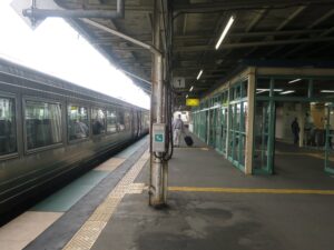 JR根室本線 釧路駅 1番線 主に帯広・新夕張・札幌方面に行く特急が発着します