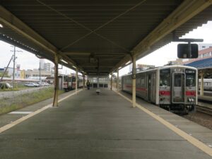 JR花咲線 釧路駅 4番線・5番線 主に根室方面と東釧路から釧網本線で網走方面に行く列車が発着します