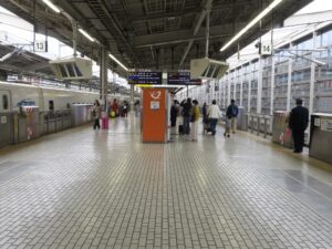 JR東海道新幹線 京都駅 13番線・14番線 主に東海道新幹線で新大阪・岡山・広島・博多方面に行く列車が発着します