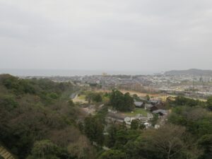 彦根城から見える彦根市街地と琵琶湖