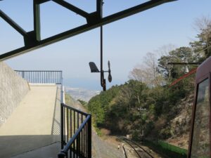 比叡山 坂本ケーブル 延暦寺駅 ホームから見える琵琶湖