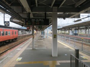 JR山口線 新山口駅 2番線 主に山口線で山口・益田方面に行く列車が発着します