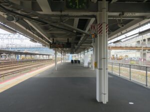 JR宇部線 新山口駅 8番線 主に宇部線で宇部新川方面に行く列車が発着します