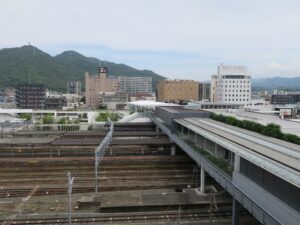 JR山陽本線 新山口駅 北口 新幹線ホームから見たところ