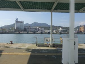 小豆島 土庄港 高速船乗り場 対岸から見えるフェリー乗り場