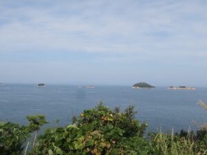 小豆島 こぼれ美島 展望台から撮影 展望台から見える小さな島々です