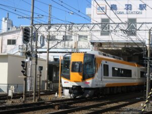 近畿日本鉄道22000系 ACE 鳥羽駅に入線中