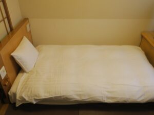 ドーミーイン津 和風シングル ベッド