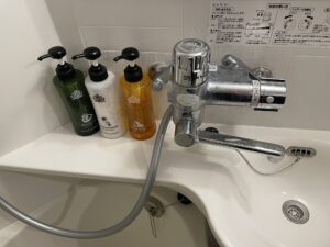 アパホテル＆リゾート 東京ベイ幕張 ウェストウィング ツインルーム 水栓 一定の分量で泊まる仕組みになっています
