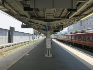 しなの鉄道線 上田駅 1番線・2番線 主に小諸・軽井沢方面に行く列車が発着します